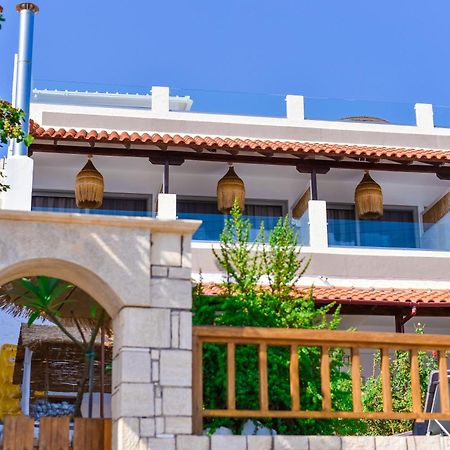 Laia Seafront Luxury Apartments Αγία Πελαγία  Εξωτερικό φωτογραφία