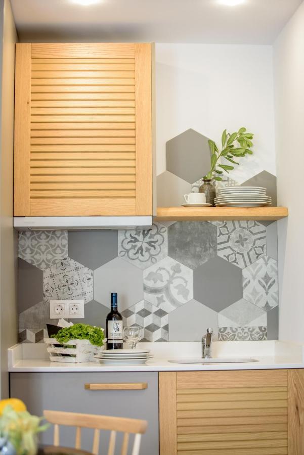 Laia Seafront Luxury Apartments Αγία Πελαγία  Εξωτερικό φωτογραφία
