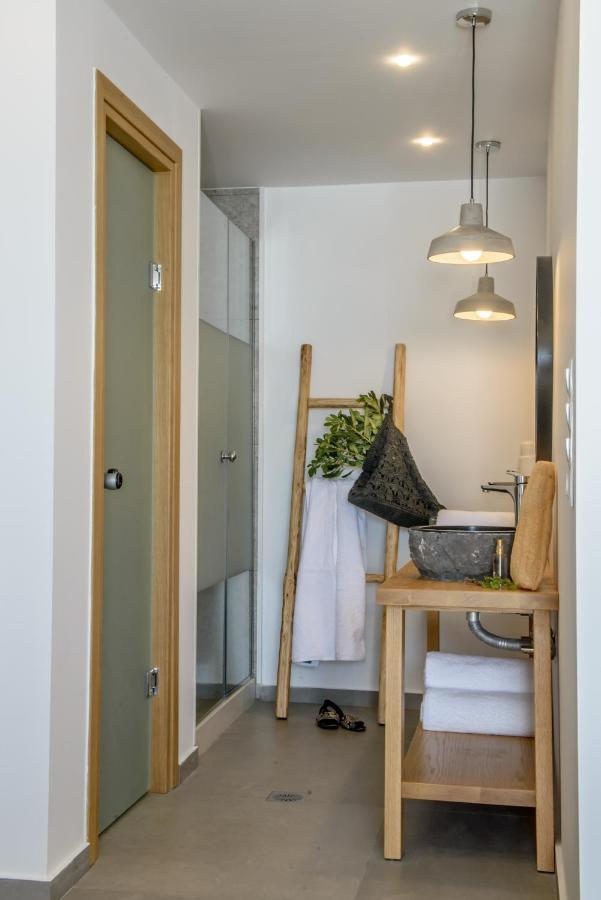 Laia Seafront Luxury Apartments Αγία Πελαγία  Εξωτερικό φωτογραφία